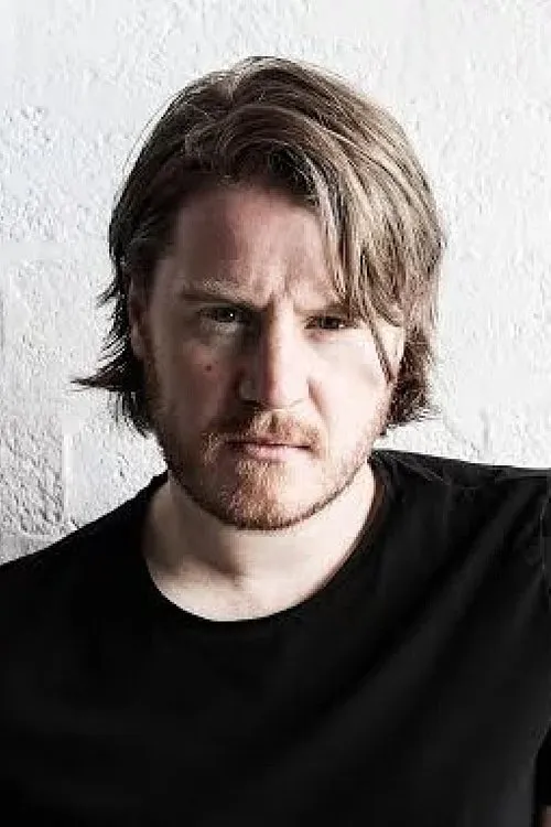 Jean-Jacques Burnel ha trabajado con Jim Macaulay en 4 ocasiones