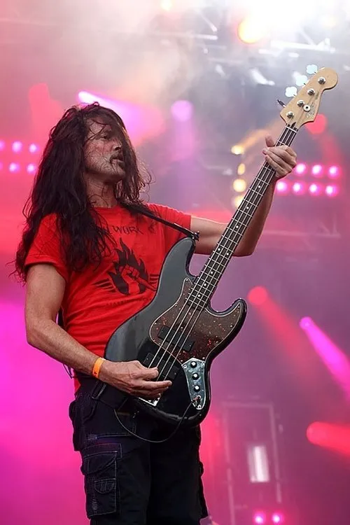 Paul Mazurkiewicz, Jr. ha trabajado con Jim Sheppard en 1 ocasiones