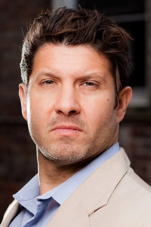 Jim Thalman interpretando a Scott Wills