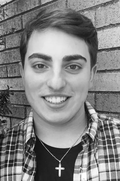 Lucas Iverson ha trabajado con Jimmy Gratta en 1 ocasiones