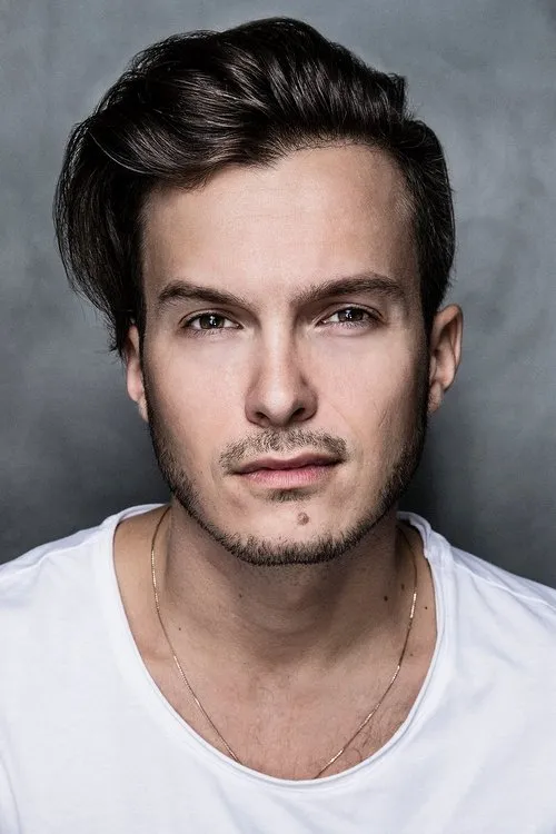 Jimmy Tremblay-Ouellet en su biografía y filmografía