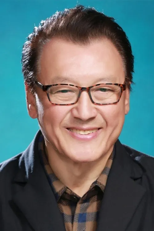 Jin Bong-jin interpretando a Hero Chang (w/crossbow)