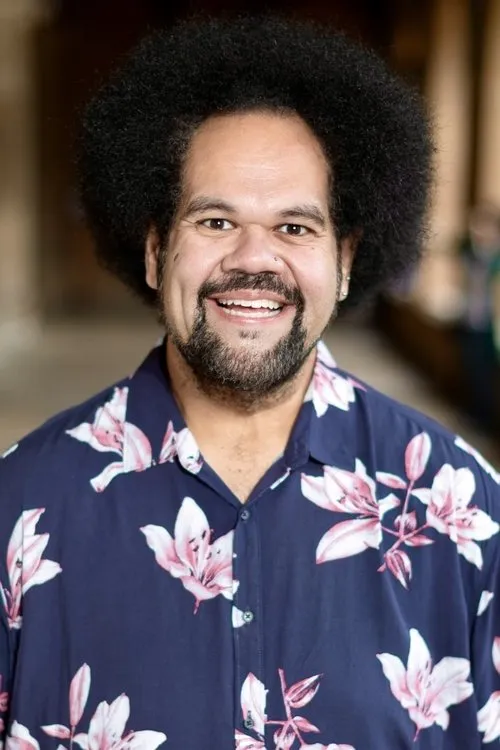 Joe June ha trabajado con Jioji Ravulo en 1 ocasiones