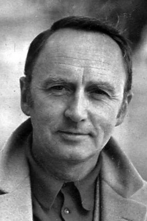 Jiří Adamíra interpretando a