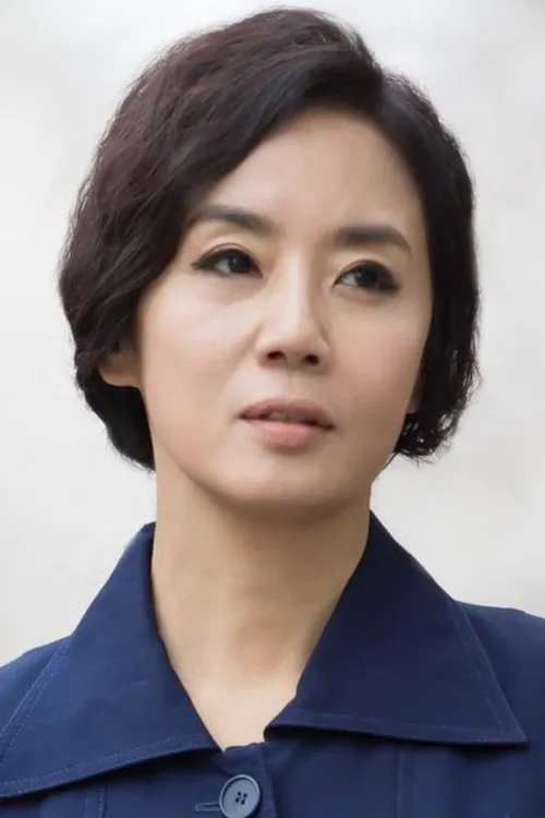 Jo Kyung-sook en su biografía y filmografía