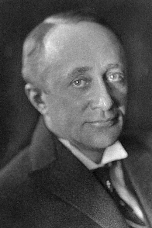 Joachim Holst-Jensen interpretando a Herr Backer