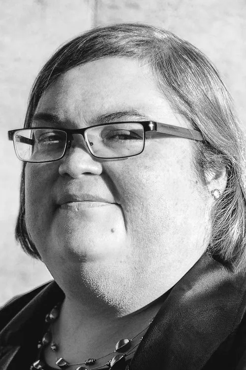 Larry Celona ha trabajado con Joan Donovan en 1 ocasiones