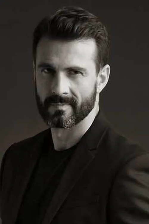 Joan Miquel Artigues — personaje: Lluc Capellà