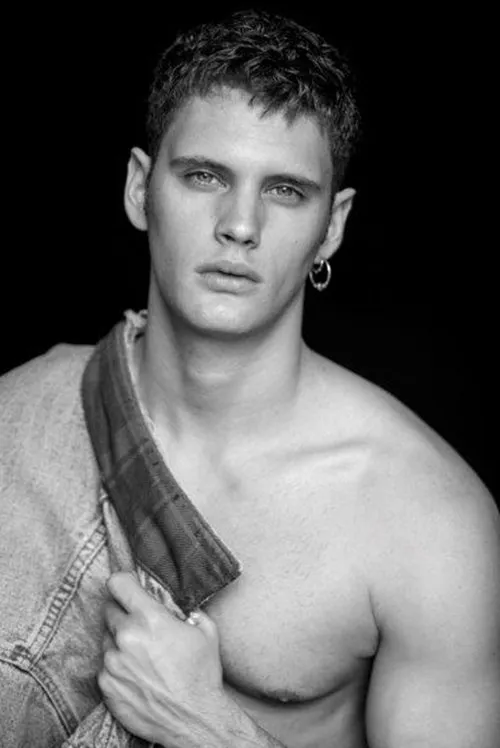 Iván Pellicer ha trabajado con Joan Pedrola en 1 ocasiones