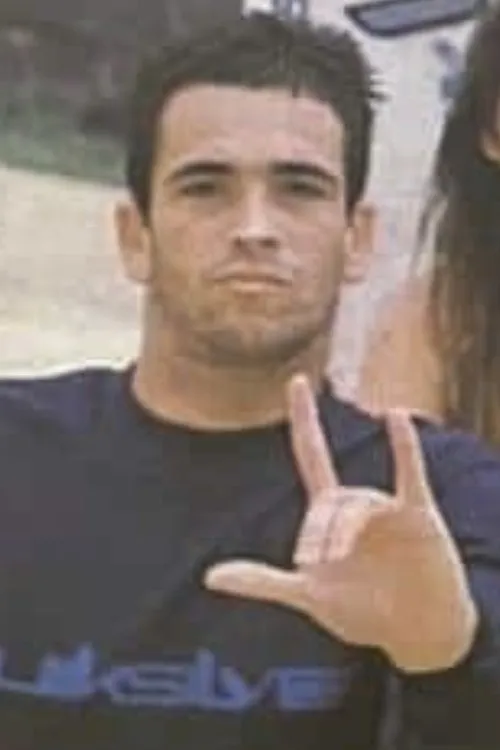 João Capilé interpretando a Guel