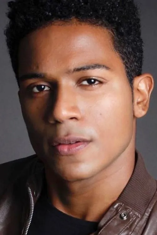 João Manoel interpretando a Adriano