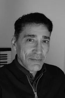 João Melo interpretando a 