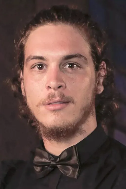 João Vithor Oliveira en su biografía y filmografía