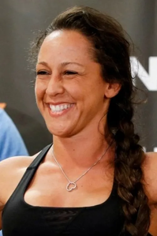 Jodie Esquibel interpretando a Self