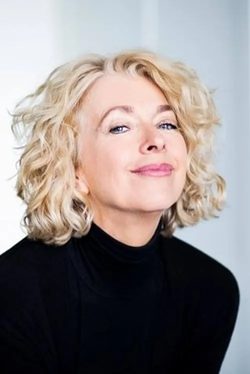 Joe Bocan interpretando a Rebecca