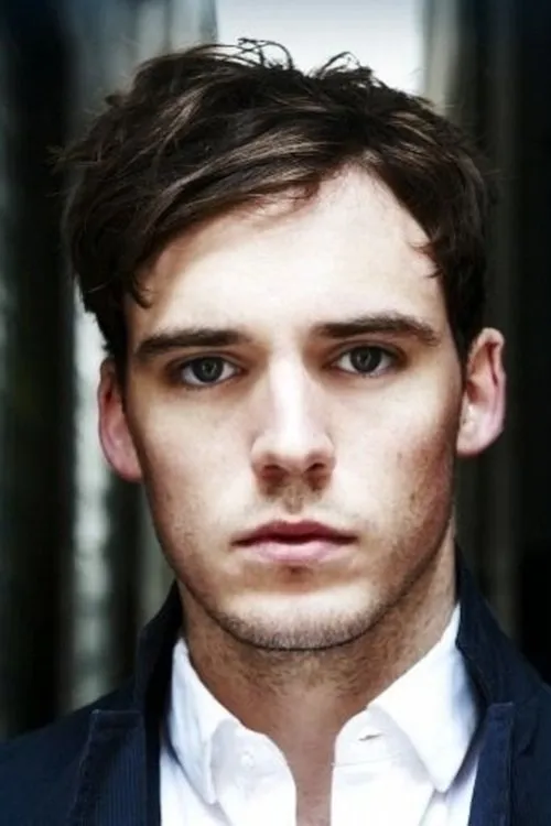 Joe Claflin interpretando a Robert Graves