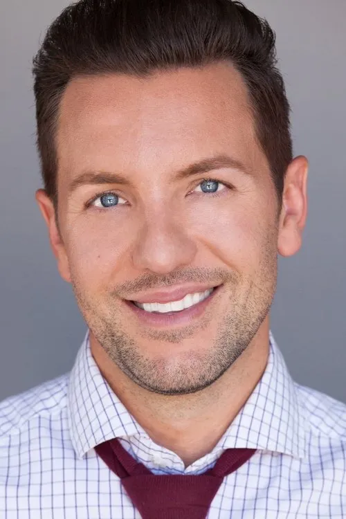 Joe Komara interpretando a Vince