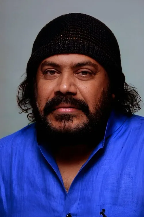 Manushyaputhiran ha trabajado con Joe Malloori en 1 ocasiones