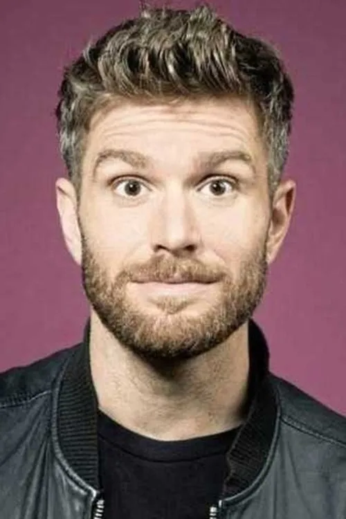 Joel Dommett interpretando a Self