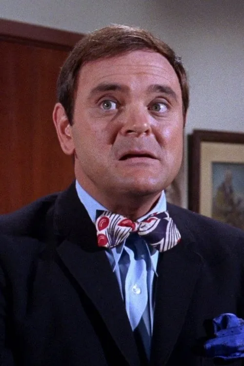 Joey Forman interpretando a Eddie