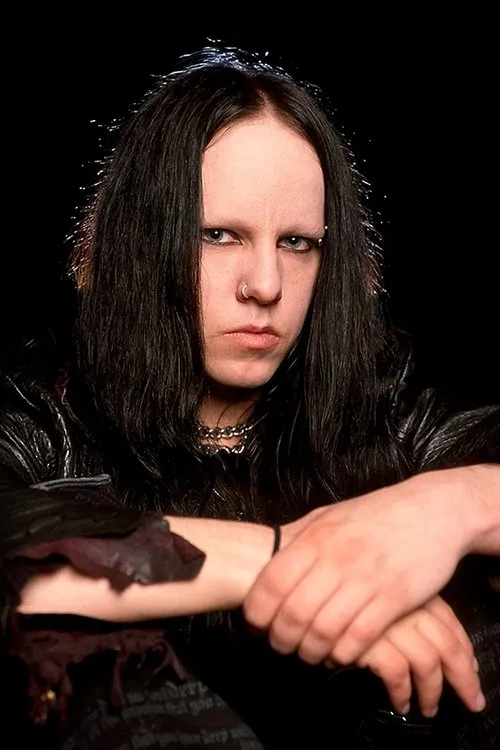Kim D. Cannon ha trabajado con Joey Jordison en 1 ocasiones