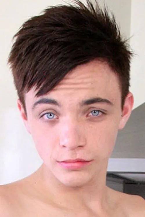 Joey Price interpretando a