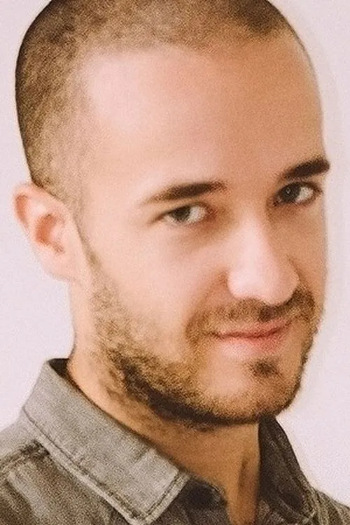 Johan J. interpretando a Johan