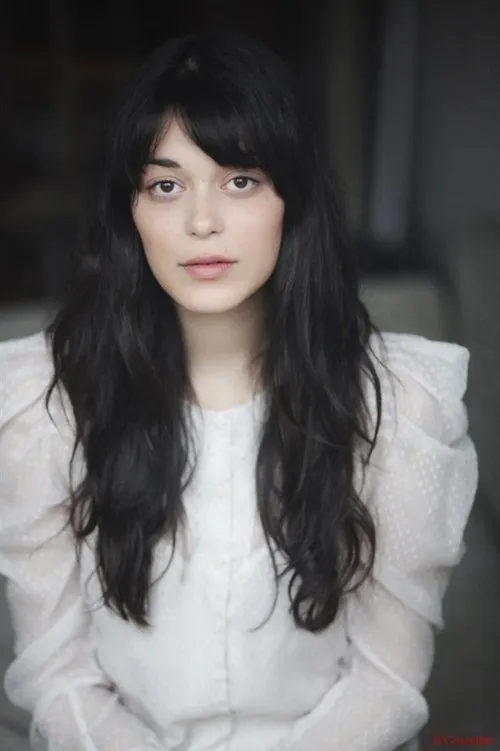 Johanna Seror interpretando a Laure