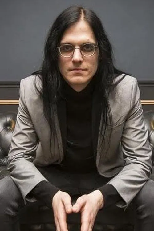 Johannes Eckerström interpretando a Himself