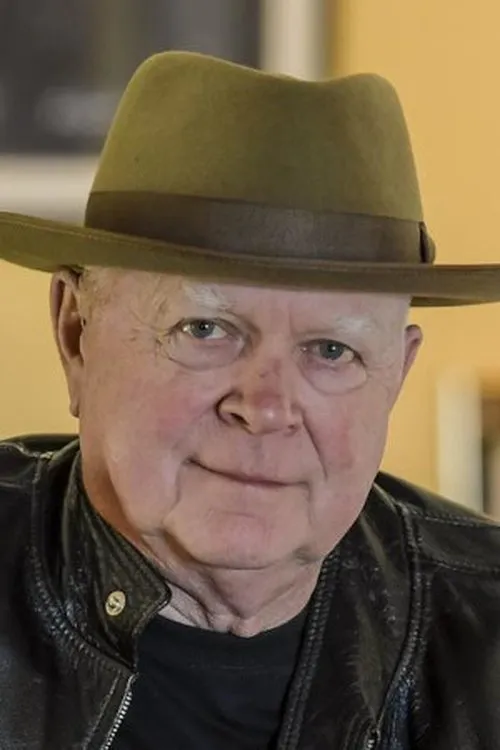 Chris Bailey ha trabajado con John Brewster en 1 ocasiones