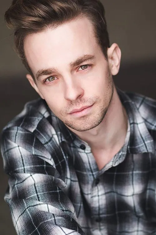 Kenneth Heaton ha trabajado con John Brodsky en 2 ocasiones