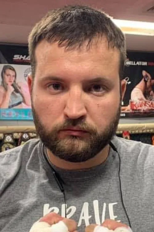 John Cantrell interpretando a Self