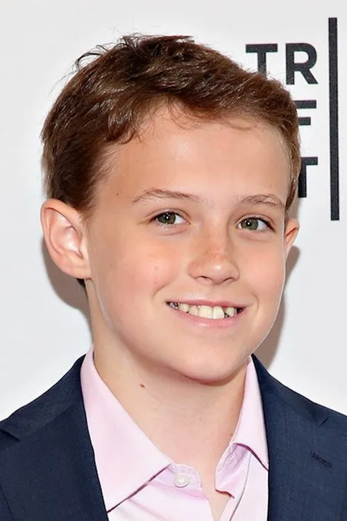 John Clofine interpretando a 