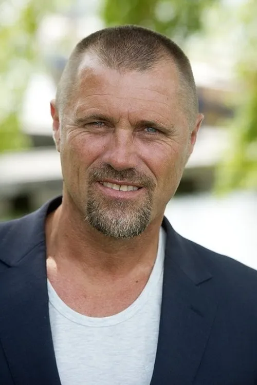 John de Wolf en su biografía y filmografía