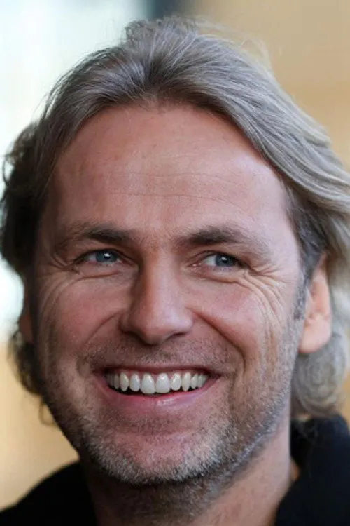 Joop van den Heuvel ha trabajado con John Ewbank en 1 ocasiones