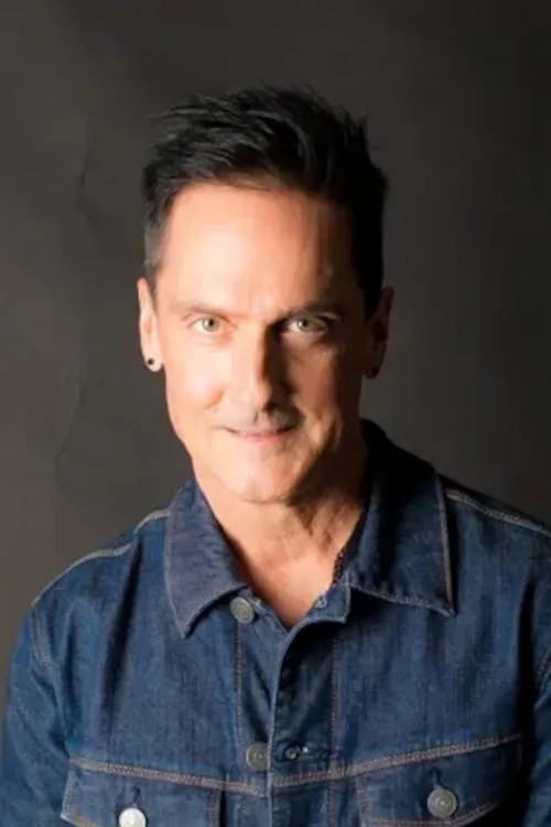 Mark Kozelek ha trabajado con John Fedevich en 3 ocasiones