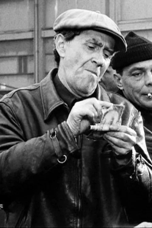 John Hamilton interpretando a Harold Fairfield