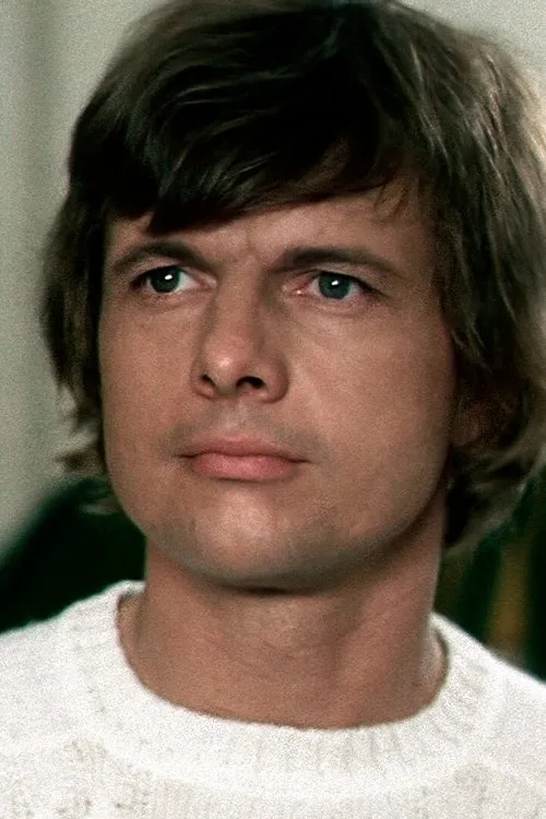 John Karlen — personaje: Joe Farrell