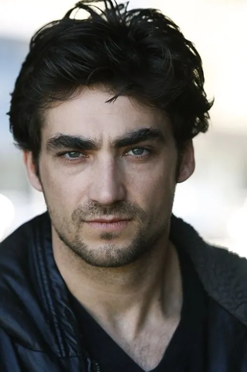 Jason Hildebrandt ha trabajado con John Kyle Sutton en 2 ocasiones