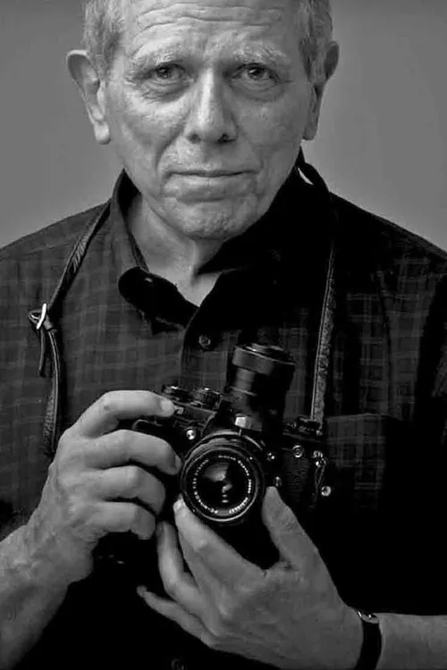 Peter Howe ha trabajado con John Loengard en 1 ocasiones