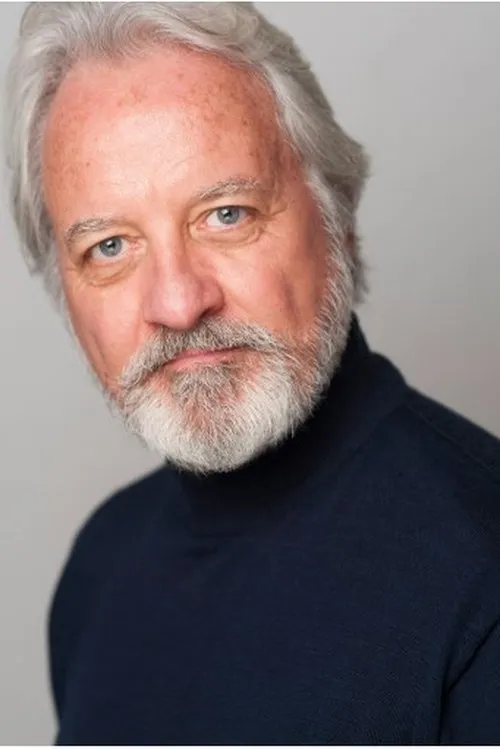 John O'May interpretando a Terry