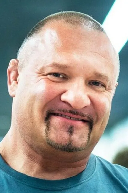 Aaron Brink ha trabajado con John Rallo en 1 ocasiones