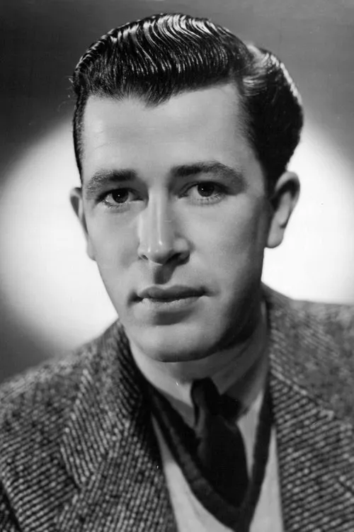 John Shelton interpretando a Del Cassini