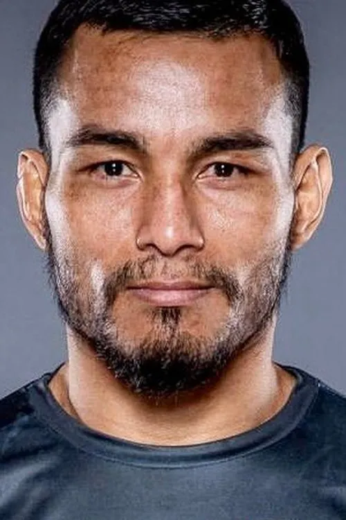 Pat Curran ha trabajado con John Teixeira en 2 ocasiones