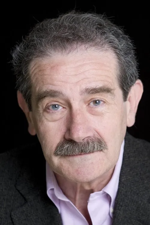 John Thorn interpretando a 