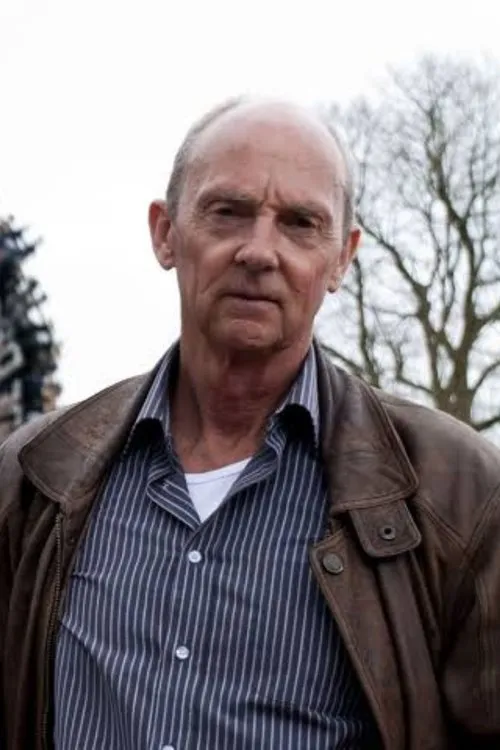 John Wardley interpretando a Himself