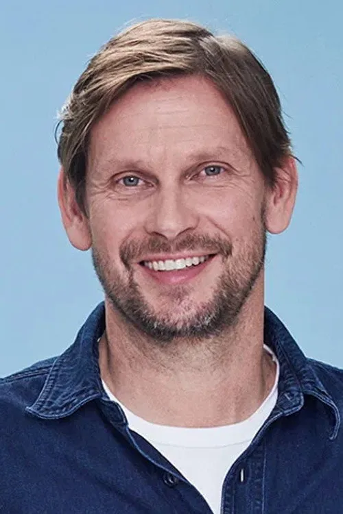 Johnnie Krigström — personaje: Johnnie Krigström