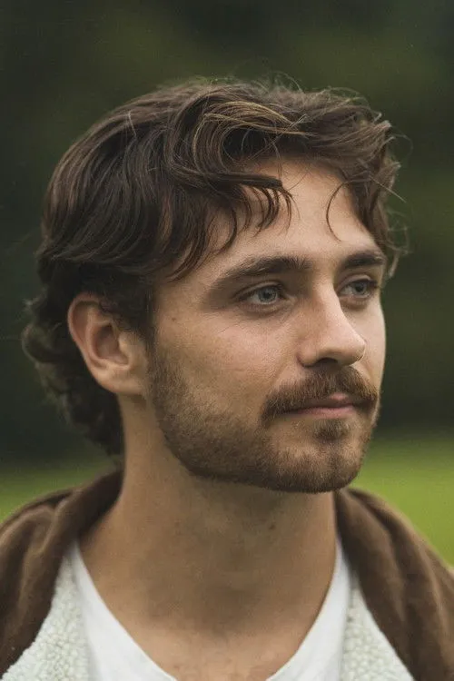 Johnny Hanford interpretando a Zach