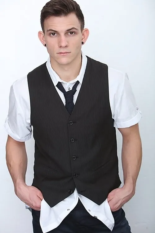 Sarah Murphree ha trabajado con Johnny James Fiore en 1 ocasiones