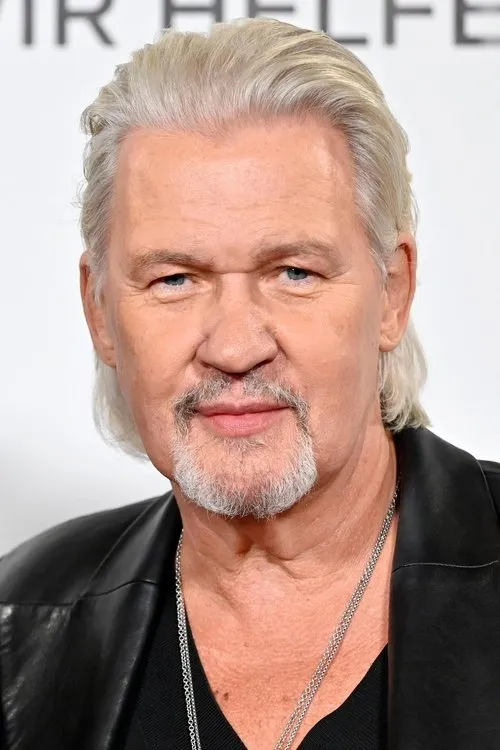 Johnny Logan interpretando a Self
